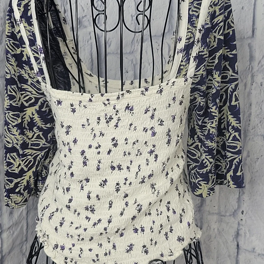 Free People White and‎ Blue Floral Crop Top